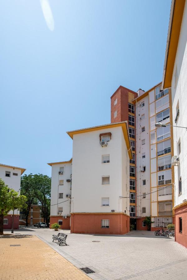 Triana Apartments Deluxe Sevilla Bagian luar foto