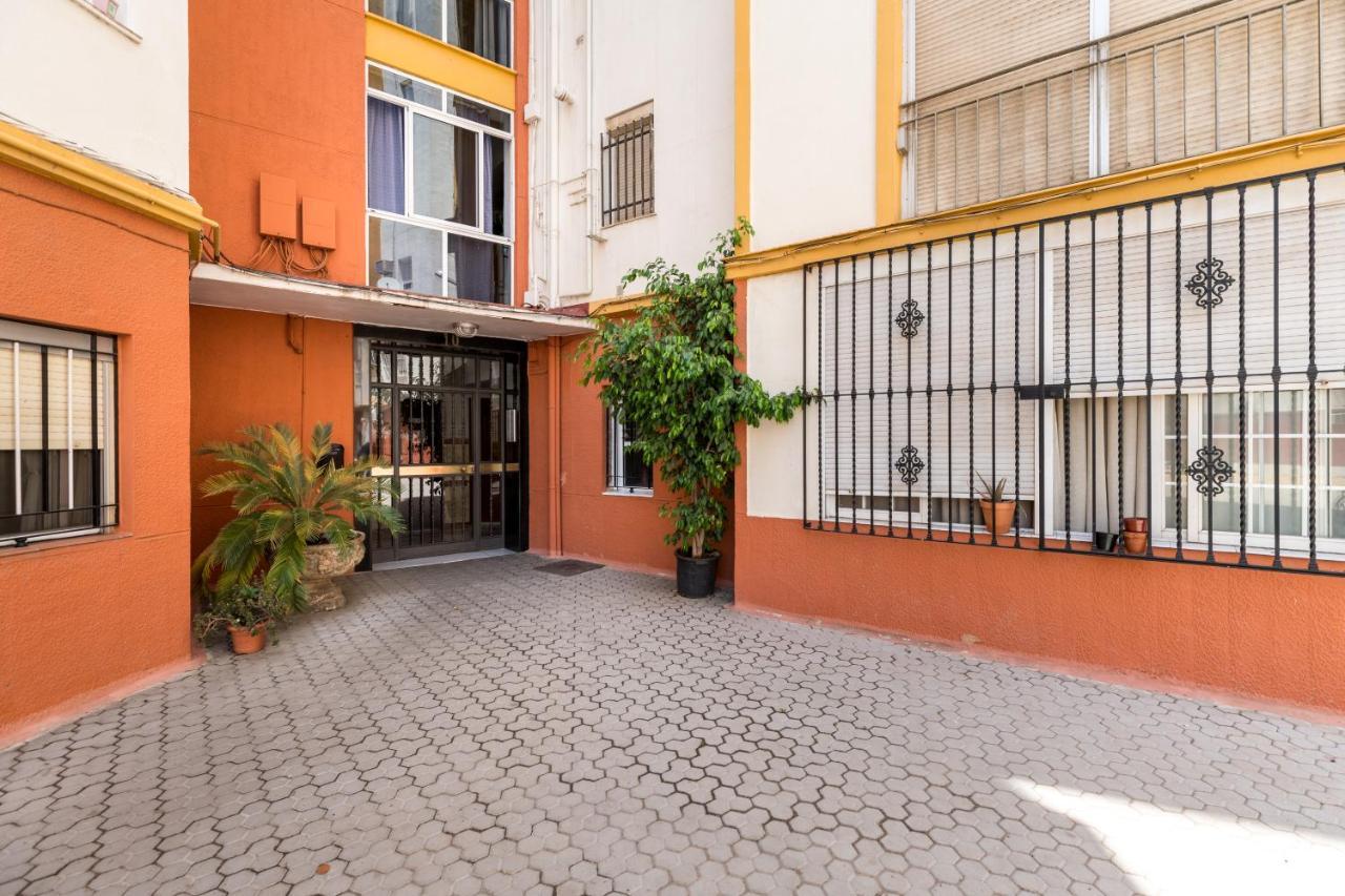 Triana Apartments Deluxe Sevilla Bagian luar foto